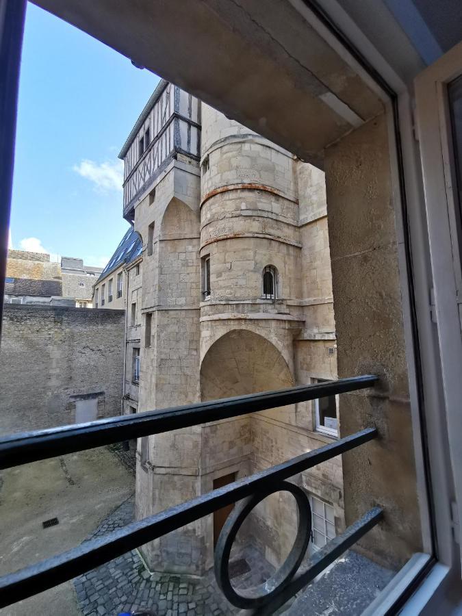 Studio En Duplex Dans Un Hotel Particulier Caen Exterior foto