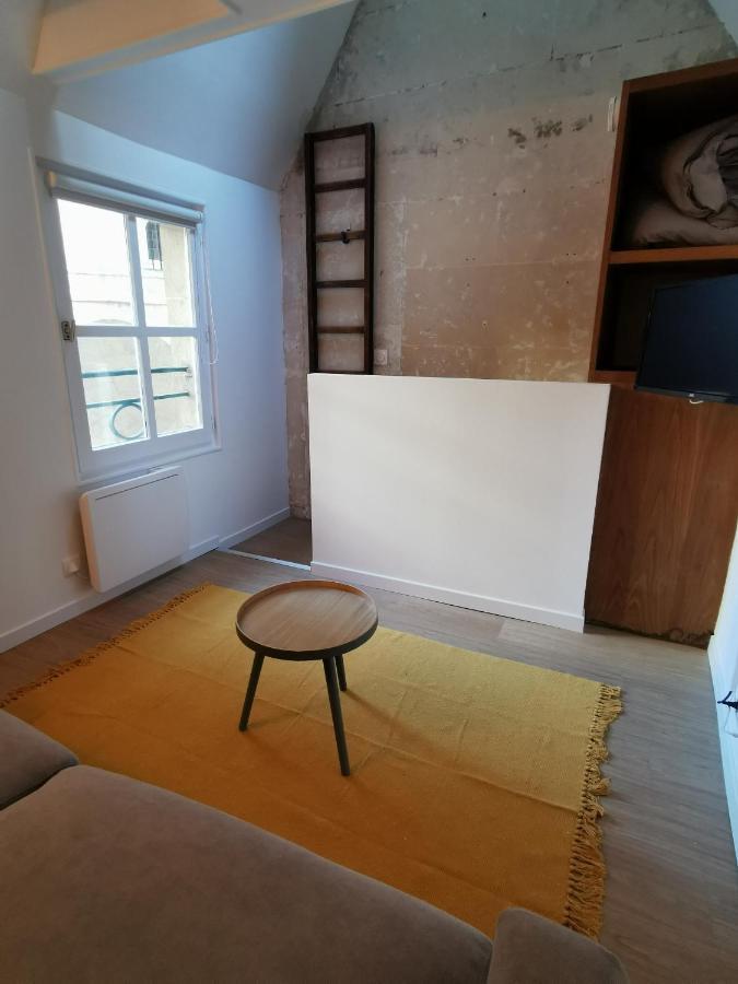 Studio En Duplex Dans Un Hotel Particulier Caen Exterior foto